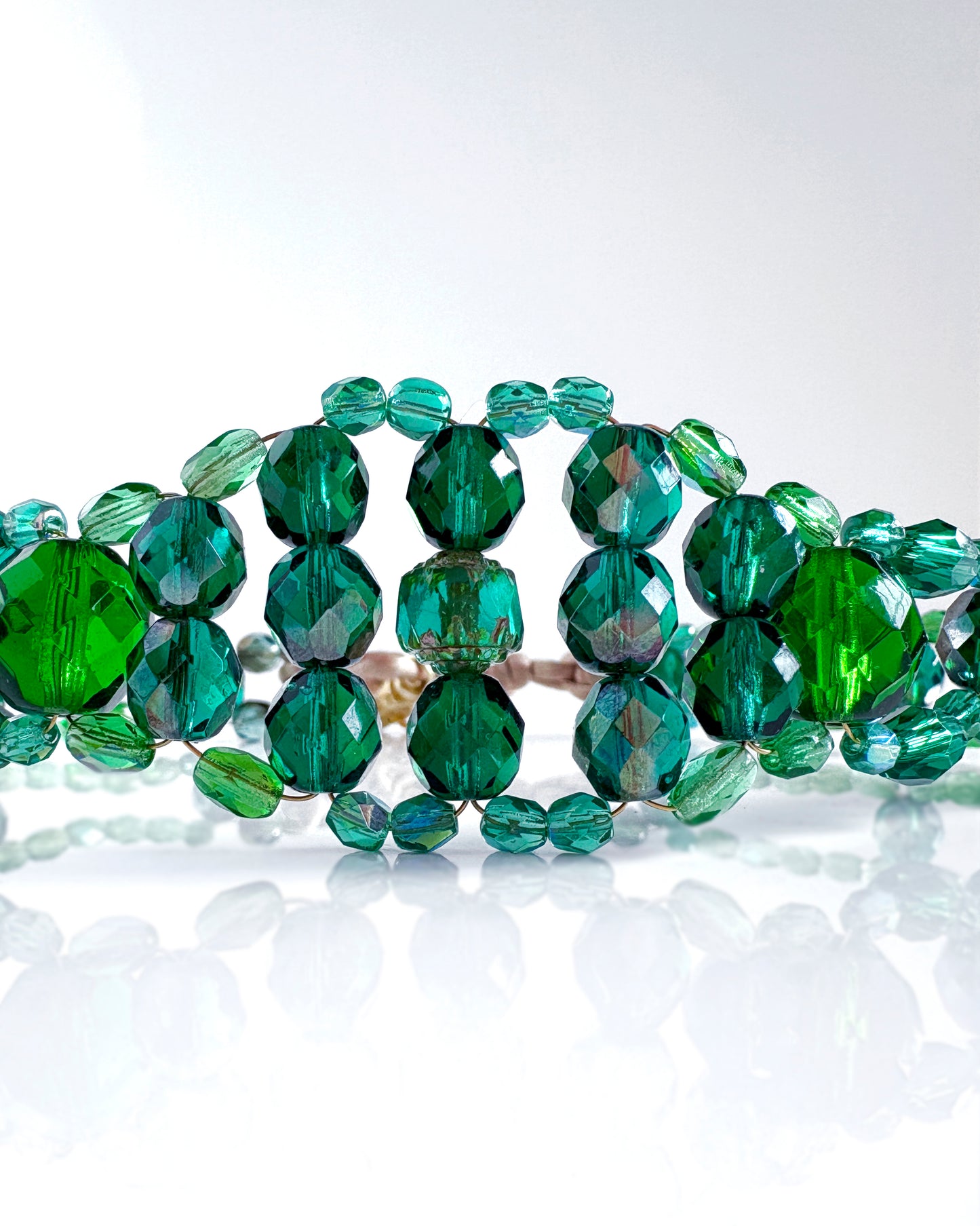 LUXURY choker green crystals