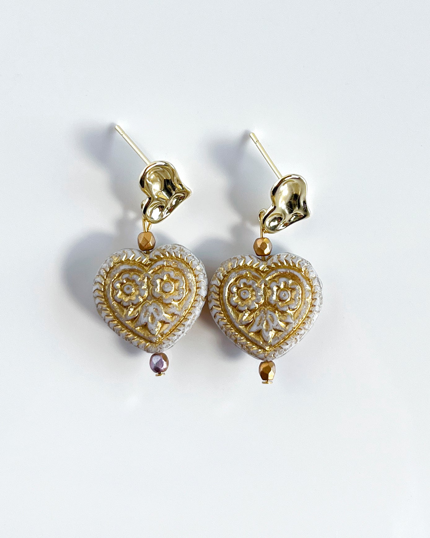 Versailles heart earrings from the CALA EMPERATRIZ collection