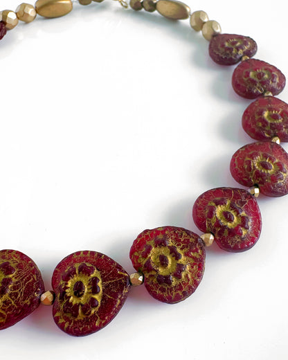 Collar-choker corazones de vidrio granate