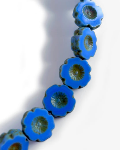 Collar choker flores de vidrio azul intenso