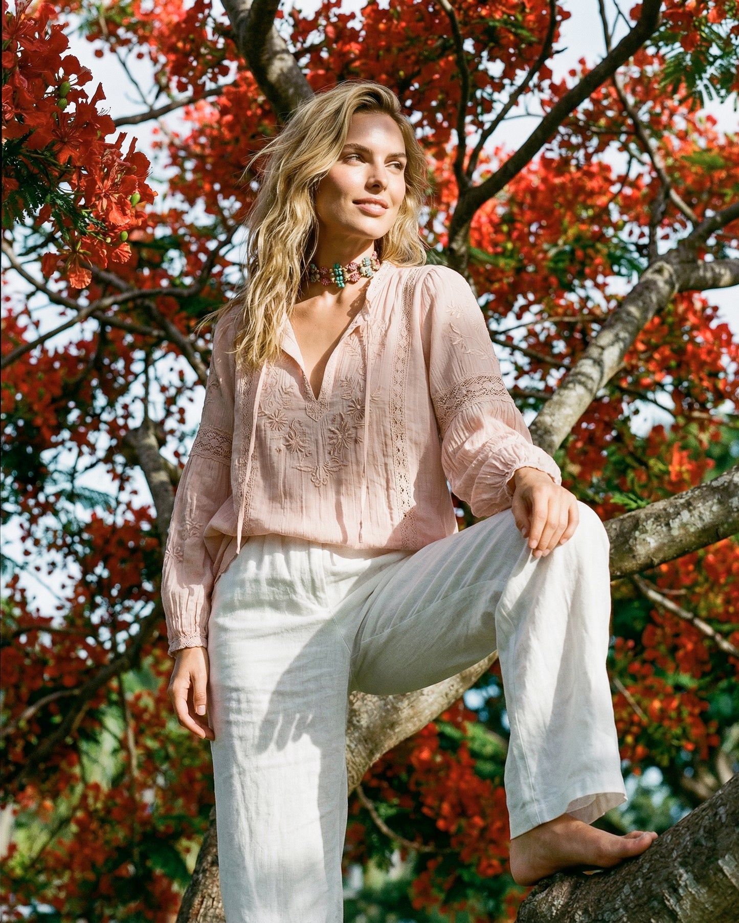 Choker Fiori con cristales flor boho multicolor