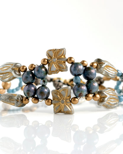 Choker Fiori con cristales azul celeste