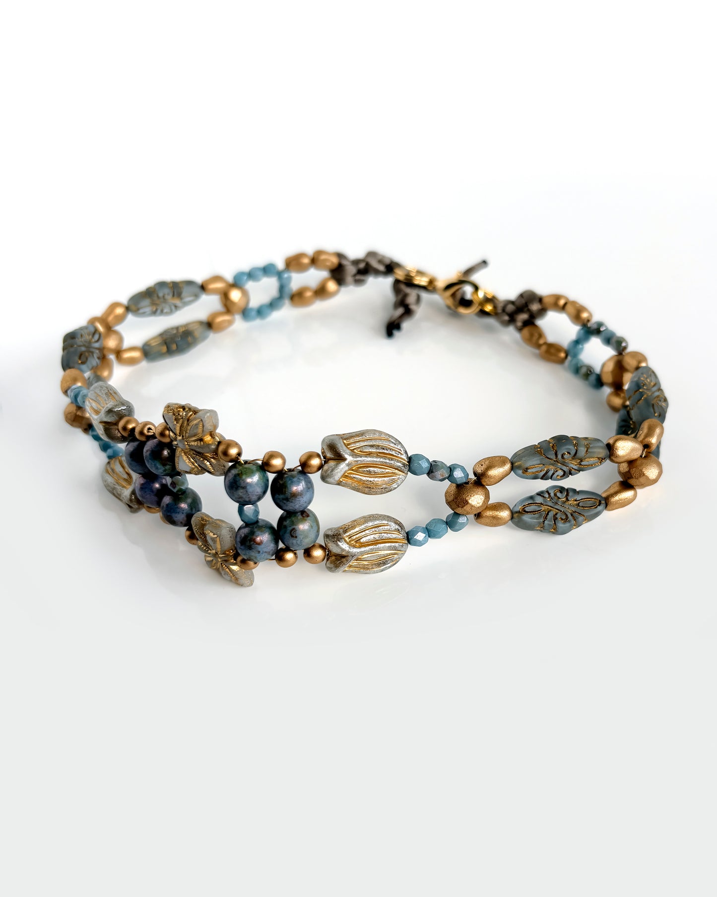 Choker Fiori con cristales azul celeste