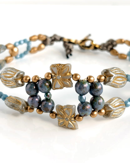 Choker Fiori con cristales azul celeste