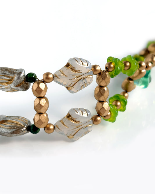 Choker Fiori con cristales hojas verde menta