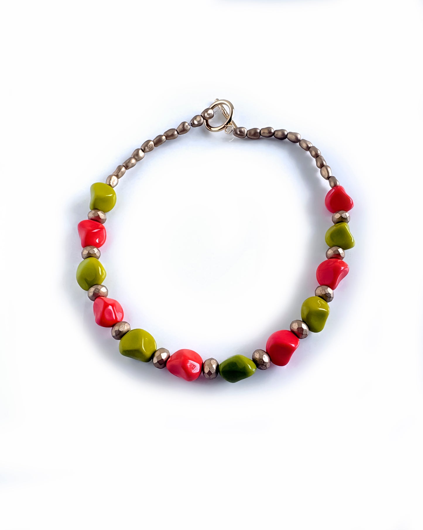 Collar Coral Pistacho con cristales en forma de piedra en tonos coral y verde pistacho
