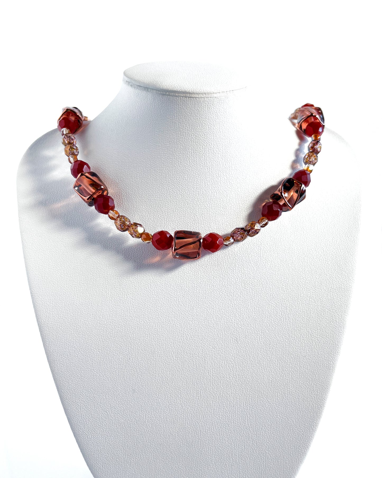 Collar Aura de cristales ámbar y castaño