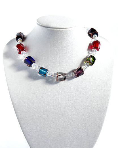 Collar Cubos de cristales de colores