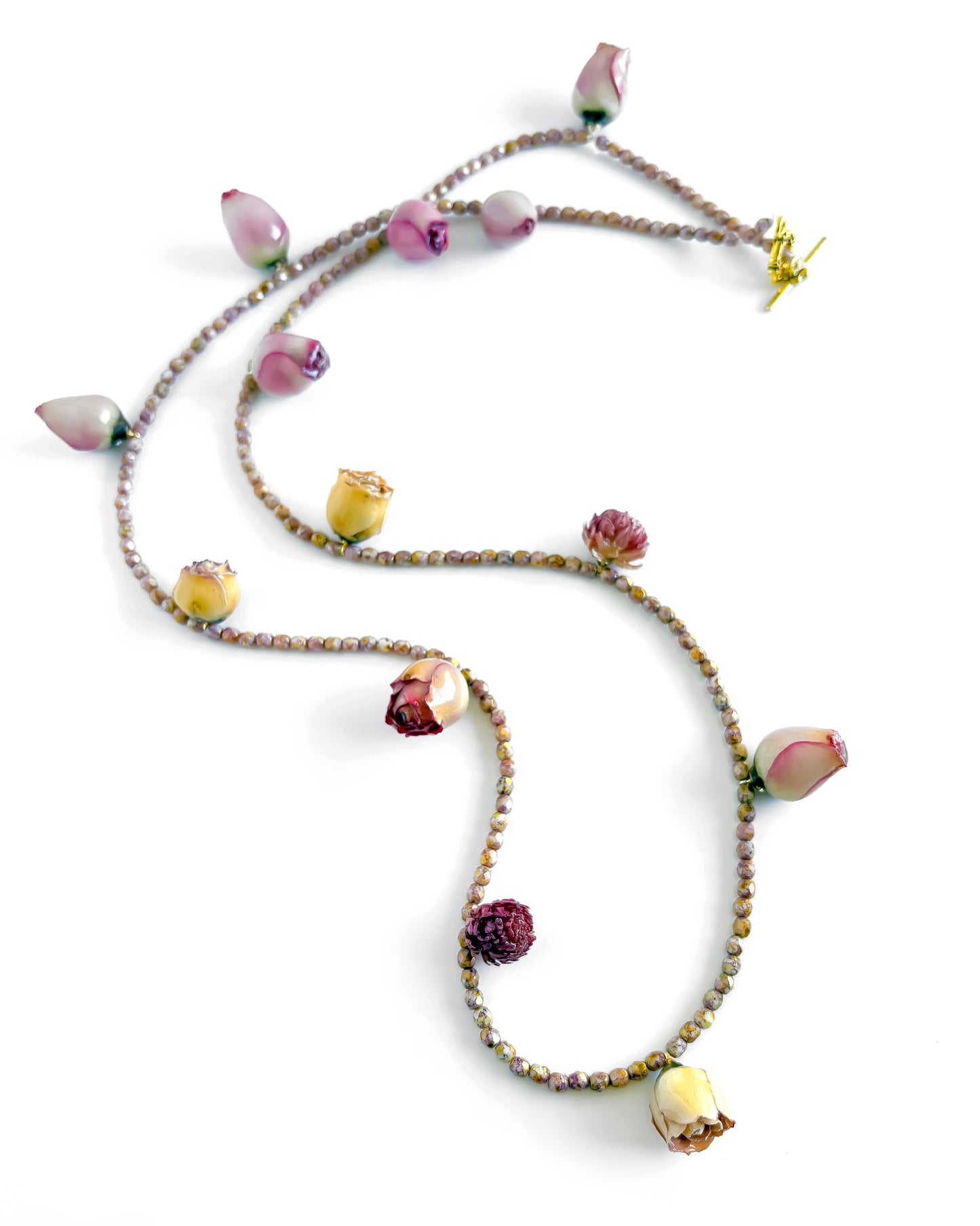 Collar largo de rosas Bohemia