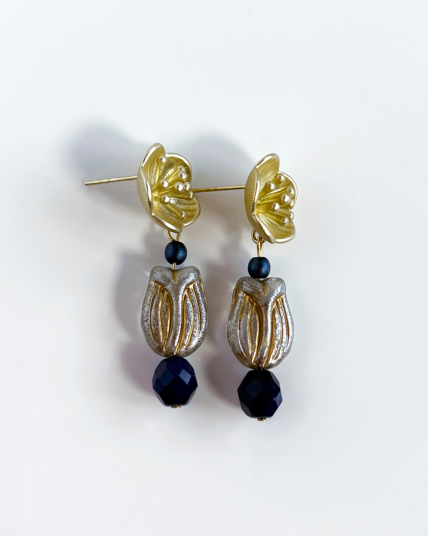 Ducal earrings from the CALA EMPERATRIZ collection