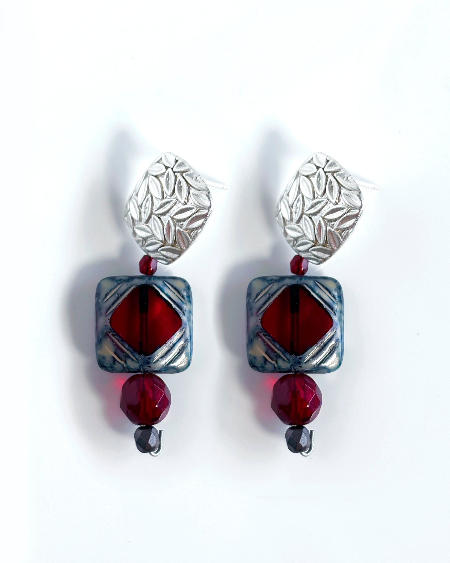 Sissí earrings from the CALA EMPERATRIZ collection