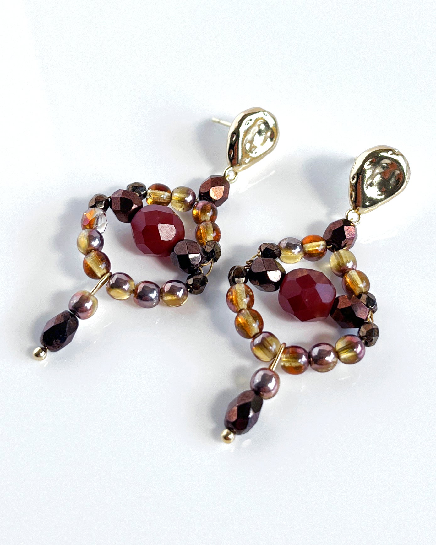 Pendientes CALA con cristales marrones