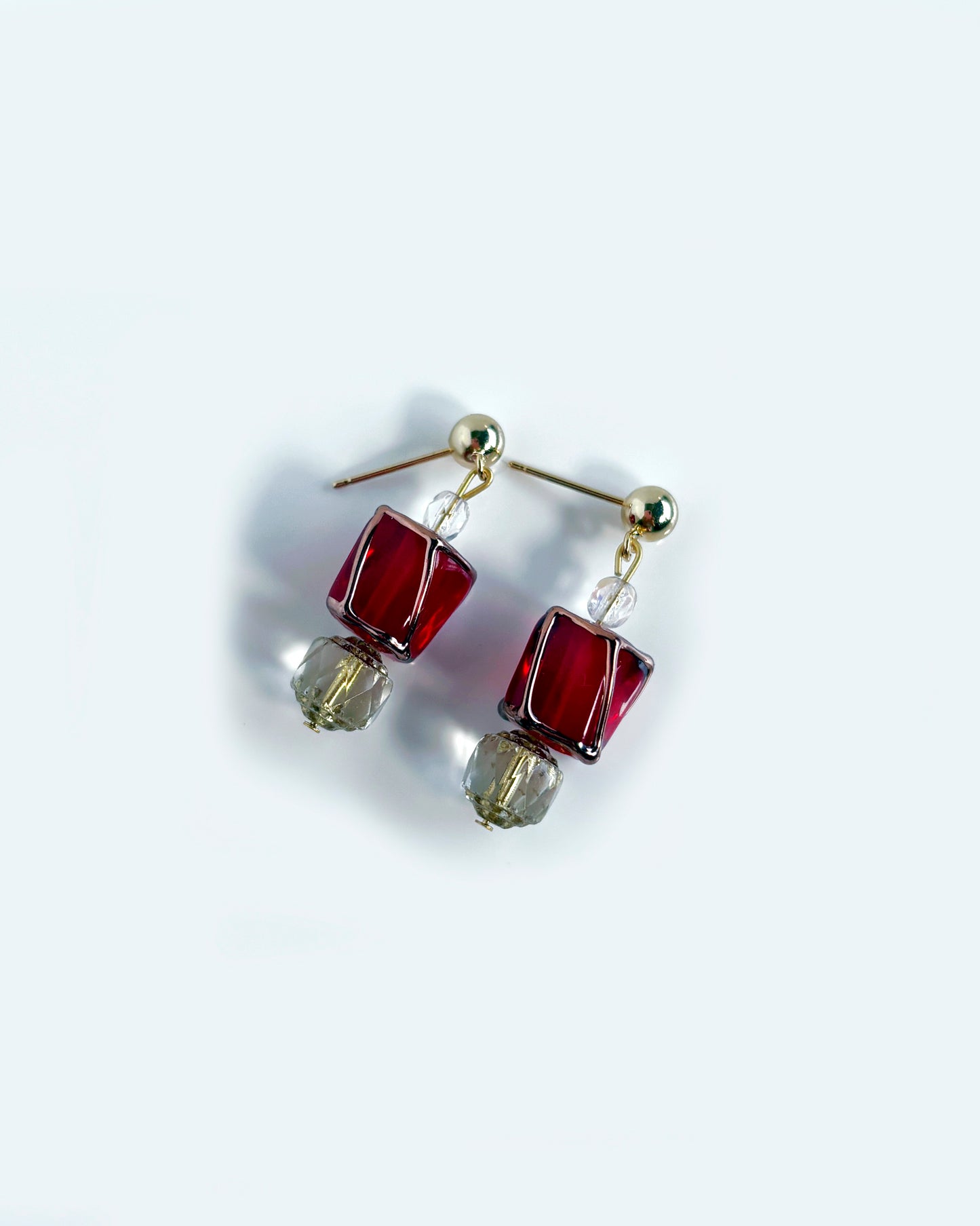 Garnet red Luz earrings