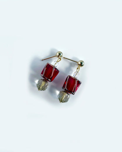 Garnet red Luz earrings