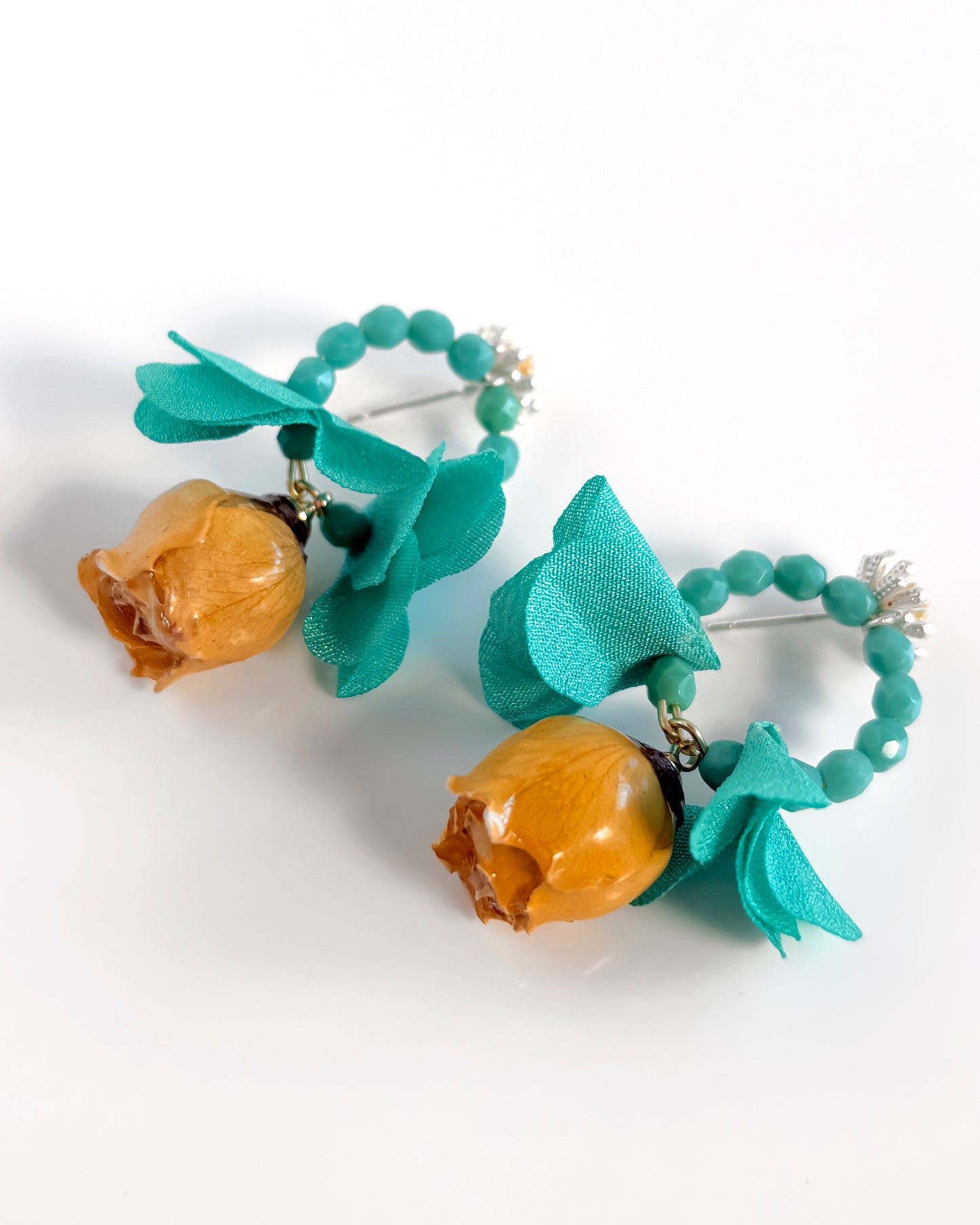 Pendientes Flor natural cristales turquesa
