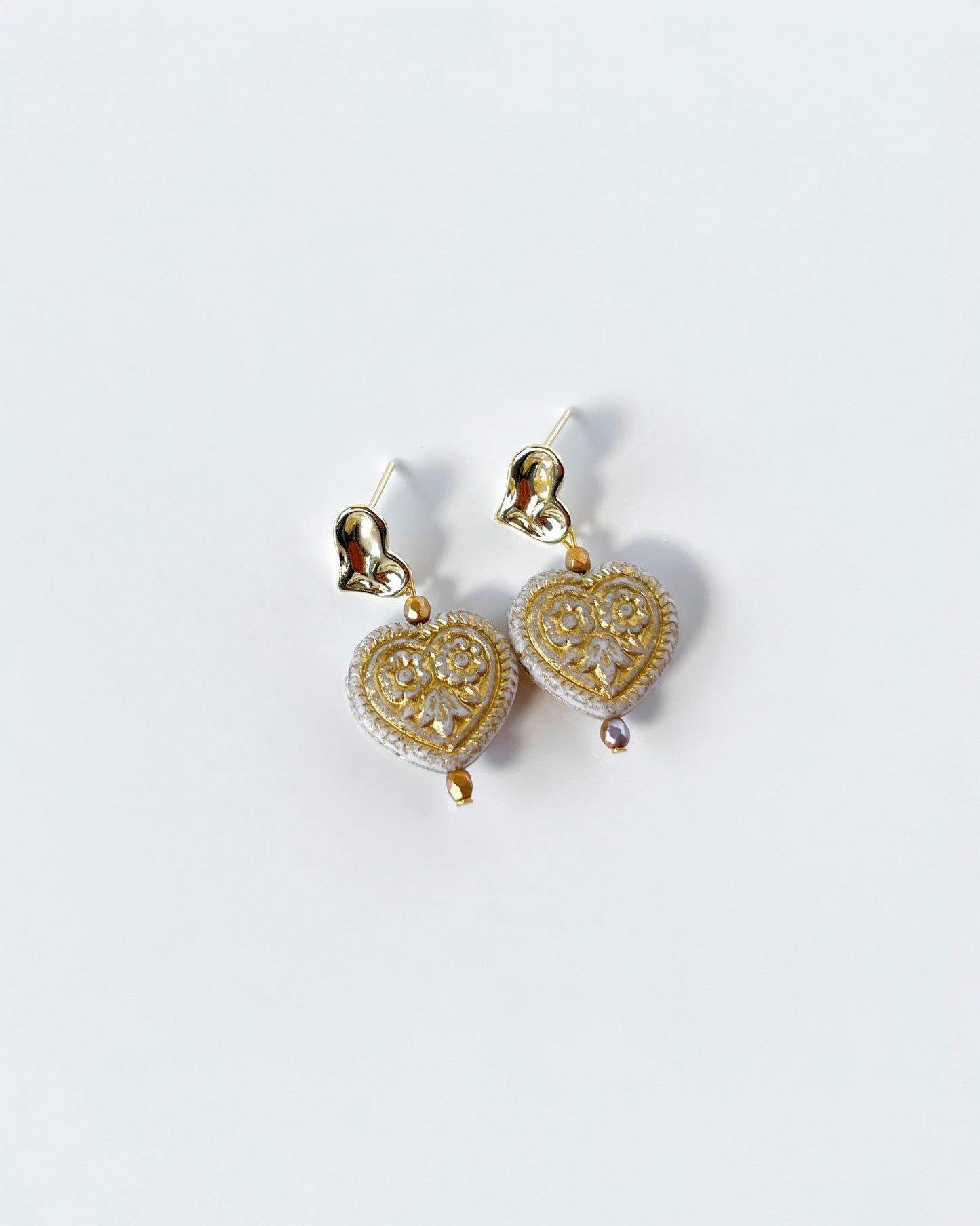 Versailles heart earrings from the CALA EMPERATRIZ collection