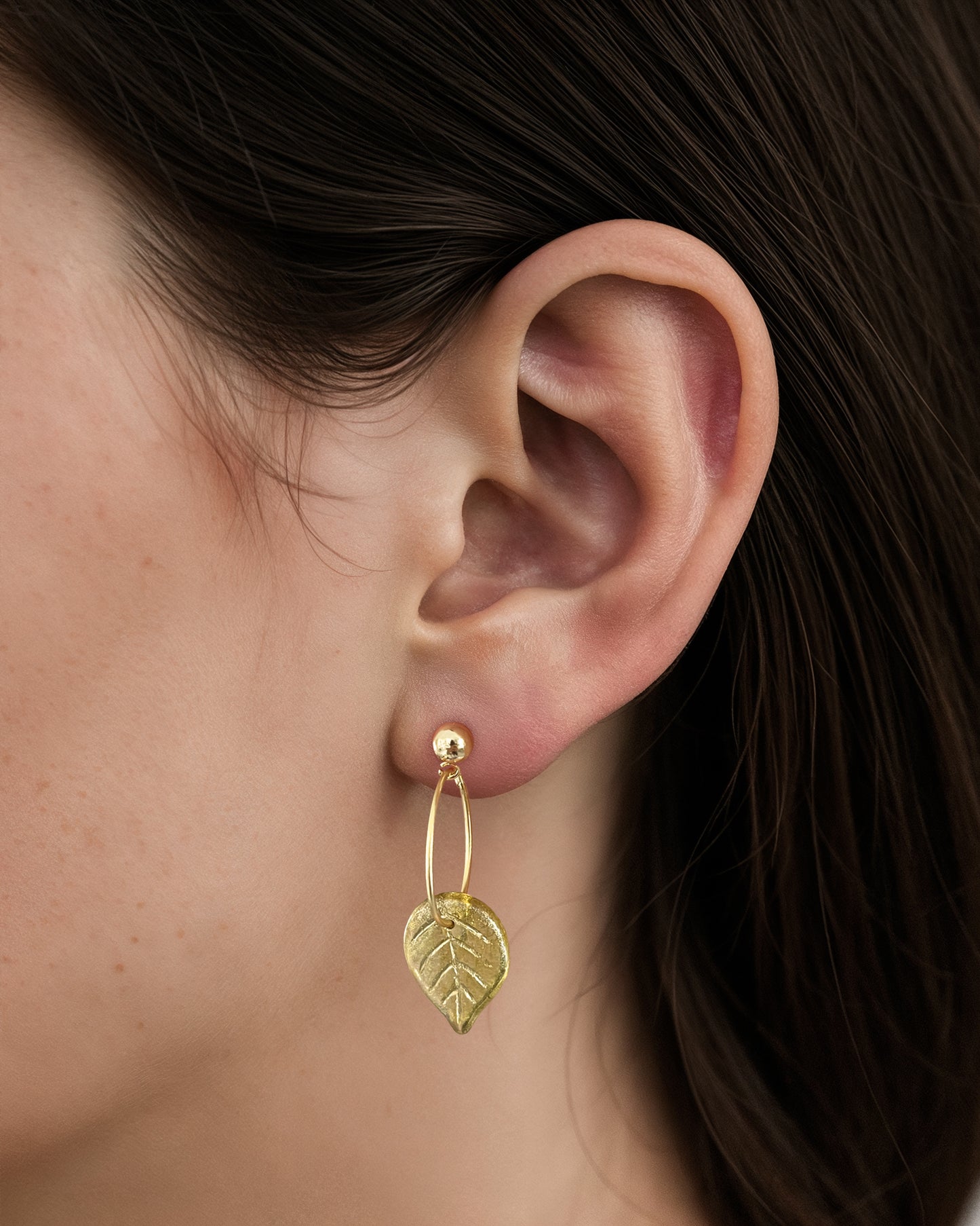 Versailles hoop earrings from the CALA EMPERATRIZ collection