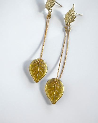 Versailles chain earrings from the CALA EMPERATRIZ collection