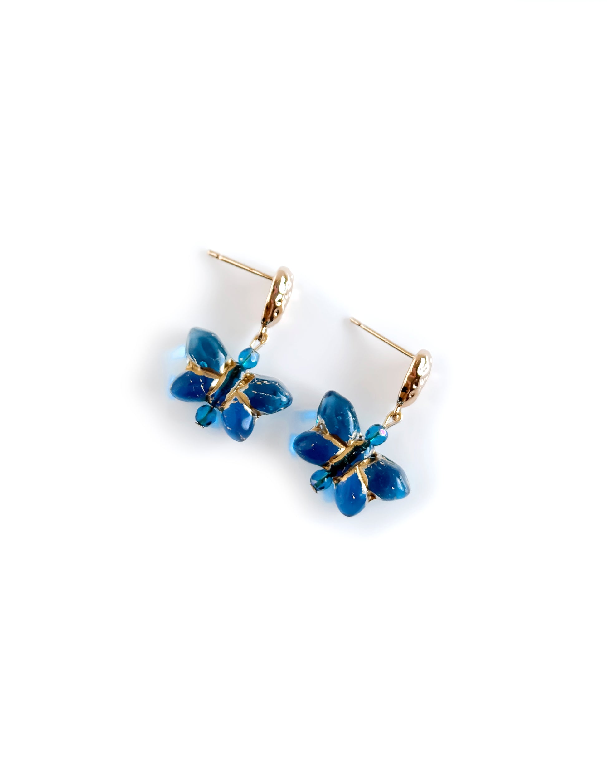 Pendientes Papillon Blue con mariposas de cristal azul elaborados artesanalmente
