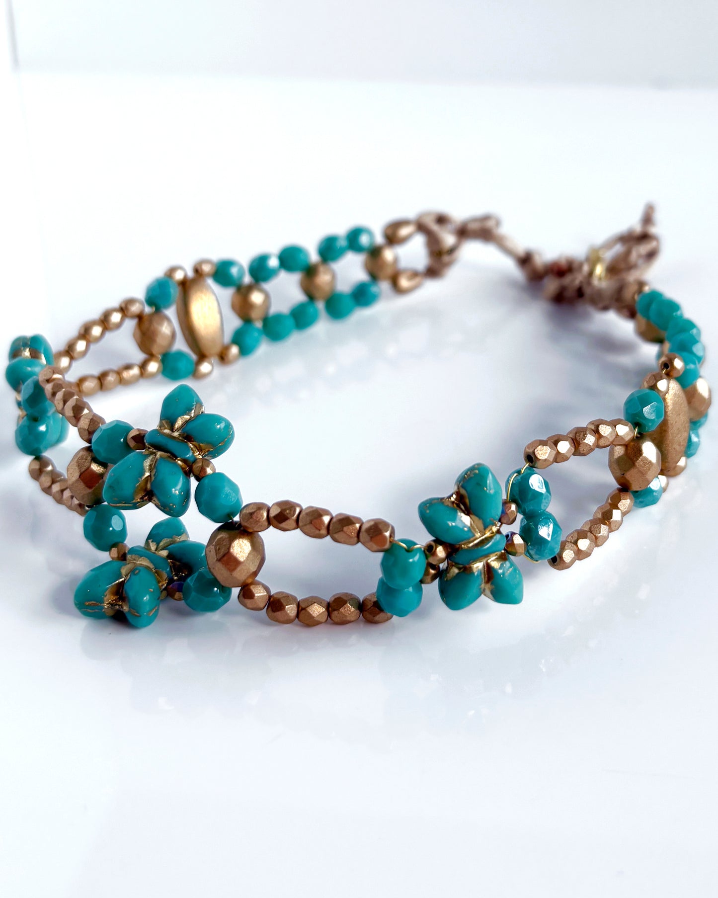 Miramar Choker from the CALA EMPERATRIZ collection