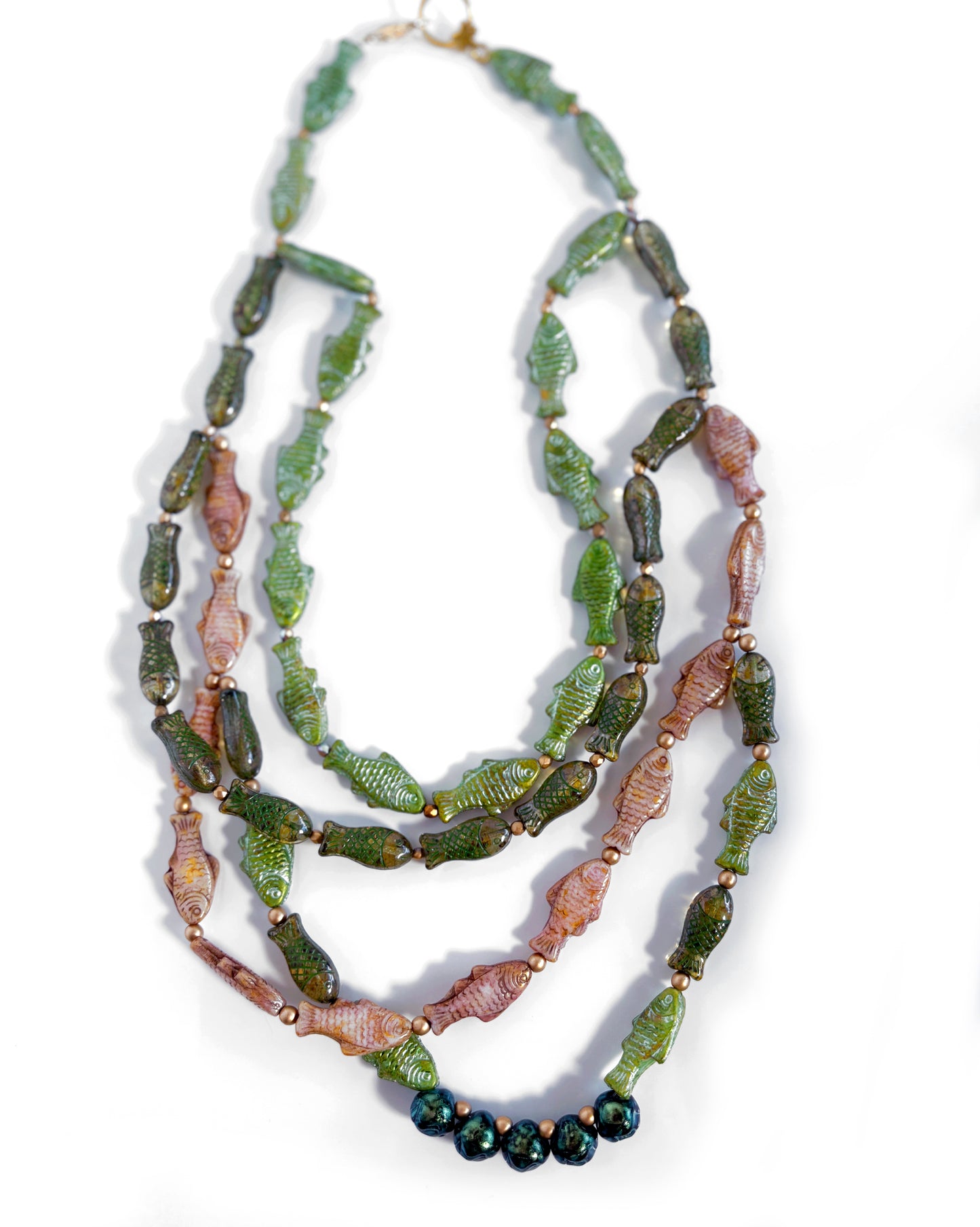 Amazonas boho necklace with green and beige fish