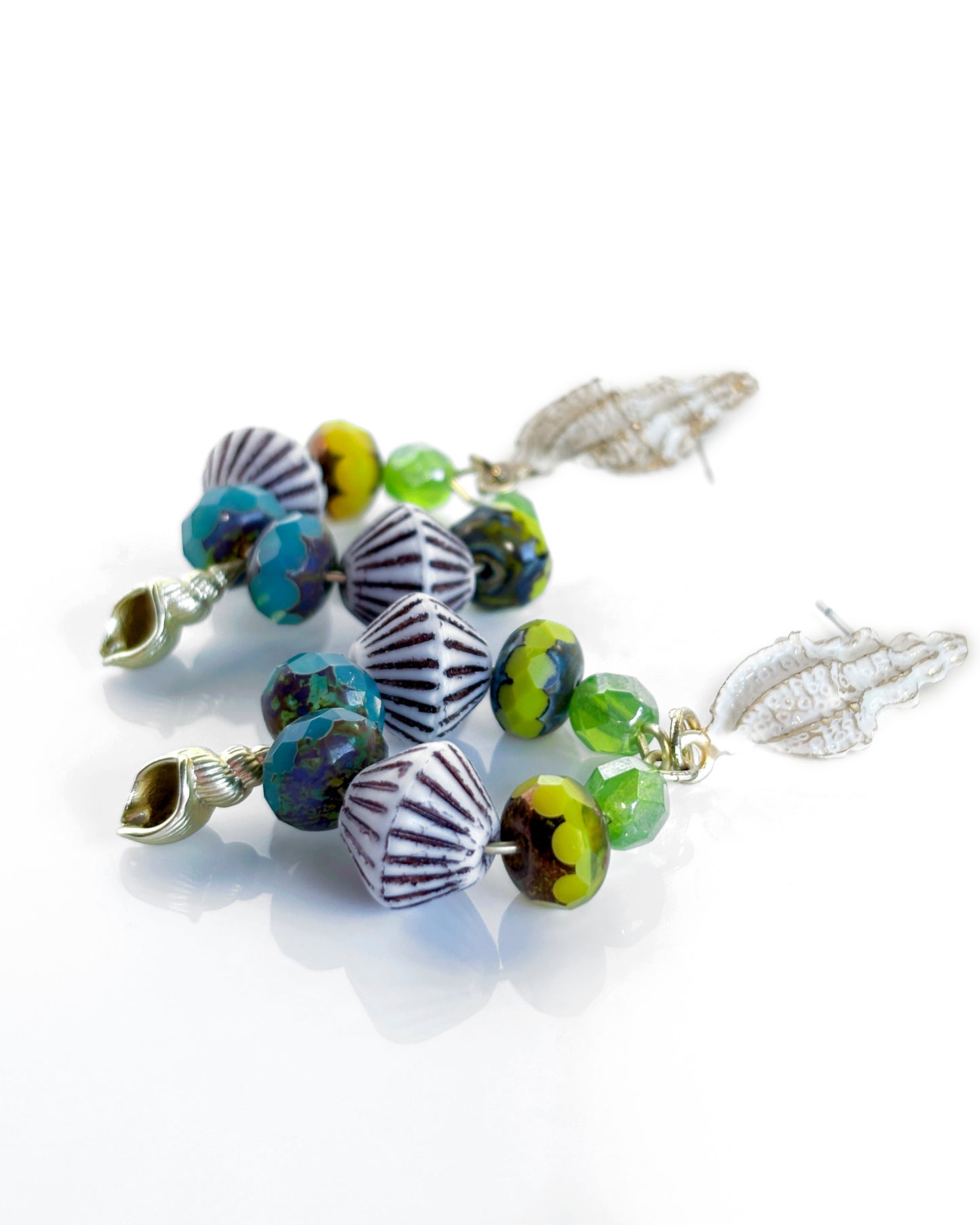 Hoop earrings with turquoise and lime crystals and shell clasp
