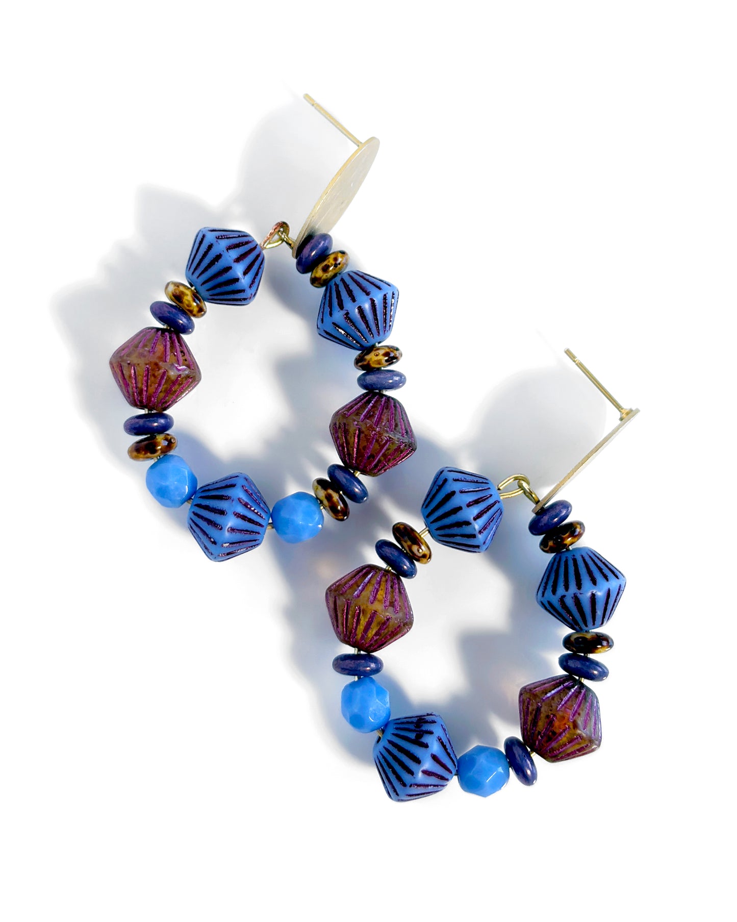 pendientes aro con cristales de bohemia azul intenso y morado